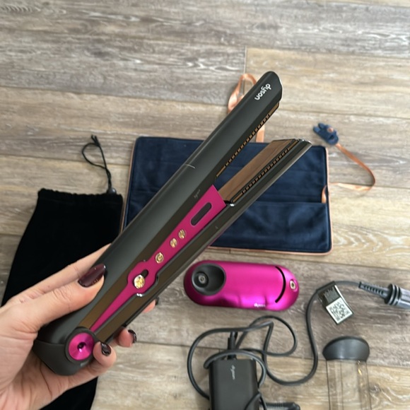 Dyson Corrale straightener - Picture 3 of 6